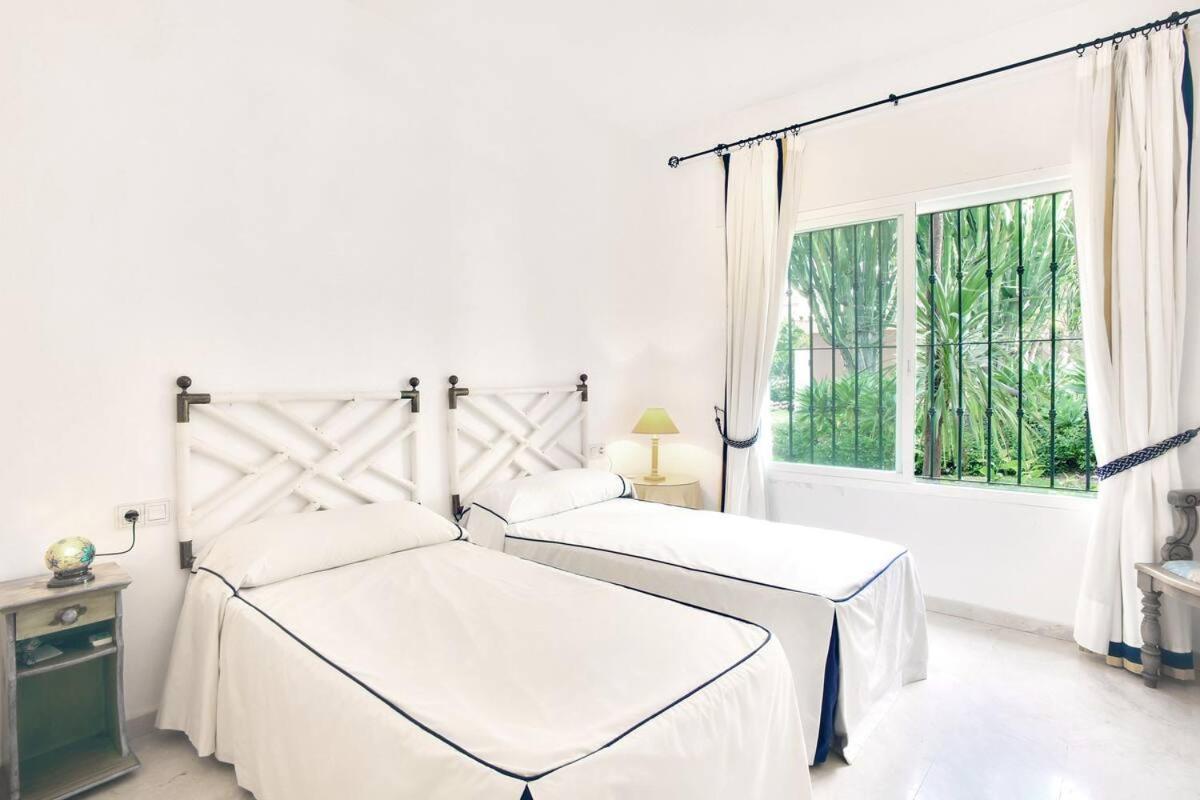 Apartamento entre Marbella y Estepona Bagian luar foto