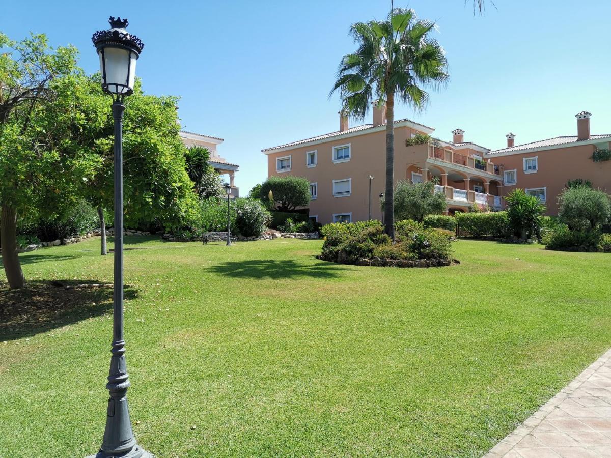 Apartamento entre Marbella y Estepona Bagian luar foto